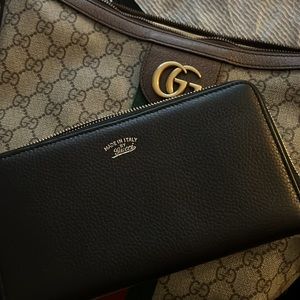 Authentic Gucci Bamboo Organizer Wallet